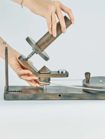 Моталка для пряжи addiWinder, ручная, с креплением, буковое дерево. Арт 532-2/000