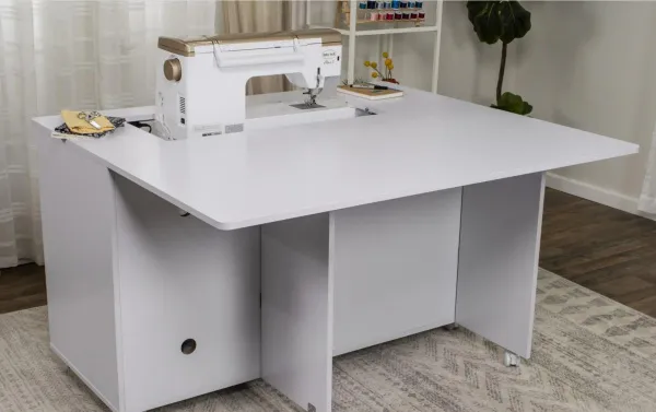 товар Стол раскладной EMBROIDERY CENTER с увеличенной платформой для вышивальных машин. Арт KLA.EC-W001 Австралия 