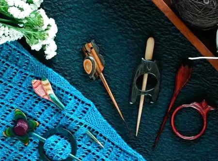 товар Застежка фибула, серия Flora - Ленивый медведь, длина 16см, ламинированный бук, KnitPro, 20933 Индия 