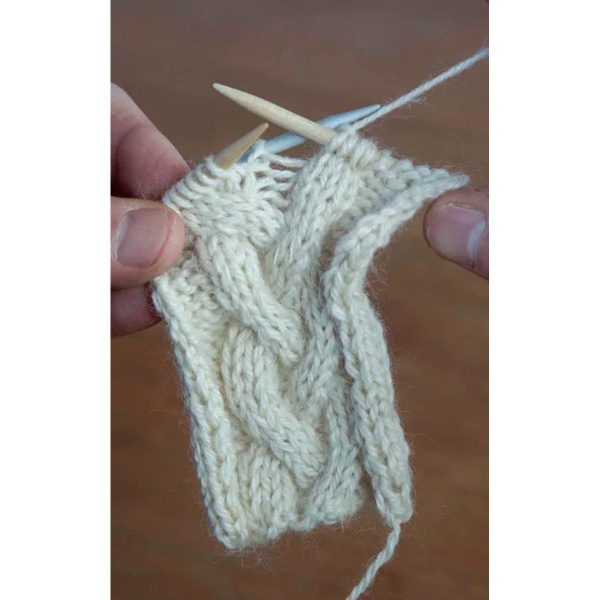 Книга Rowan "Learn to Knit Arans", дизайнер Martin Storey, 9781999963101